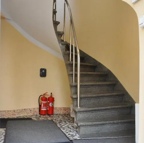 Center Quiet With Free Private Parking Appartamento Riga