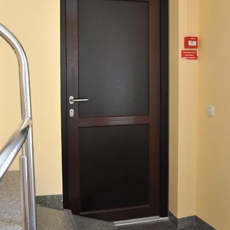 Center Quiet With Free Private Parking Апартаменты